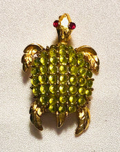 Load image into Gallery viewer, Peridot and Garnet Turtle Brooch
