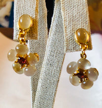 Load image into Gallery viewer, Moonstone and Garnet Earring
