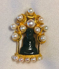 Load image into Gallery viewer, Pearl and Nephrite Jade Brooch
