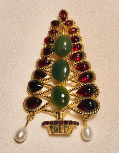 Garnet, Jade and Fresh Water Pearl Christmas Tree Brooch