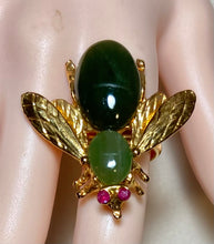Load image into Gallery viewer, AUTHENTIC SWOBODA BEE RING  ~ Jade, Ruby eyes
