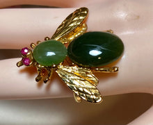 Load image into Gallery viewer, AUTHENTIC SWOBODA BEE RING  ~ Jade, Ruby eyes
