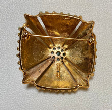 Load image into Gallery viewer, AUTHENTIC SWOBODA PYRAMID BROOCH ~ PERIDOT, JADE
