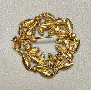 Authentic Swoboda Christmas Wreath Brooch ~ Peridot, Coral