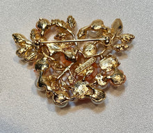 Load image into Gallery viewer, Coral and Fresh Water Peal Flower Brooch
