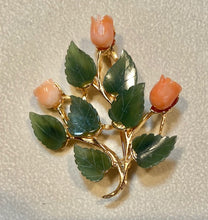 Load image into Gallery viewer, Coral and Jade Flower Leaves Brooch
