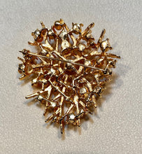Load image into Gallery viewer, Coral Cluster Brooch
