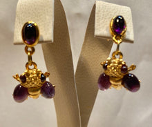 Load image into Gallery viewer, Amethyst Bee  Earring
