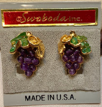 Load image into Gallery viewer, Amethyst and Peridot Strawberry Earring
