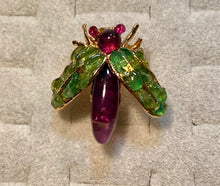 Load image into Gallery viewer, Amethyst and Peridot Bee Ring
