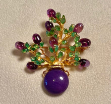 Load image into Gallery viewer, Amethyst, Peridot and Howlite Vase Flower Brooch
