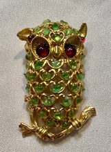 Load image into Gallery viewer, Peridot and Garnet Owl Brooch
