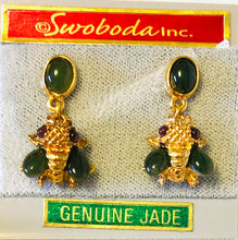 Load image into Gallery viewer, Jade and Garnet Earring
