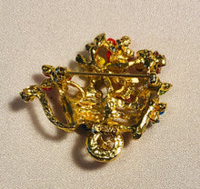 Load image into Gallery viewer, Multi Stone Cart Flower Brooch
