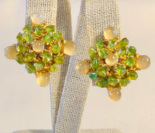 Load image into Gallery viewer, Peridot and Moonstone Earring
