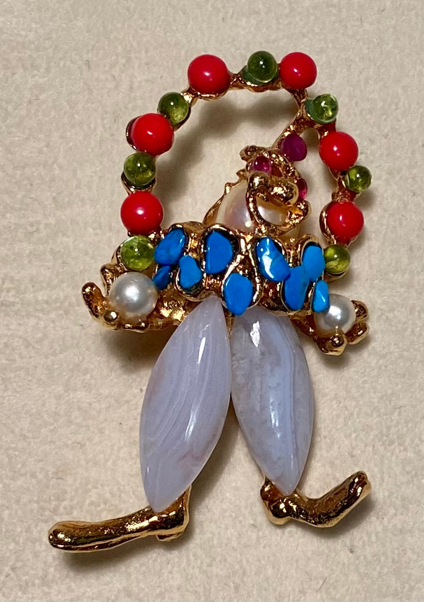Lace Agate, Coral, Peridot, Howlite, Pearl and Ruby Clown Brooch