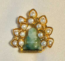 Load image into Gallery viewer, Fresh Water Pearl and Jadeite Brooch
