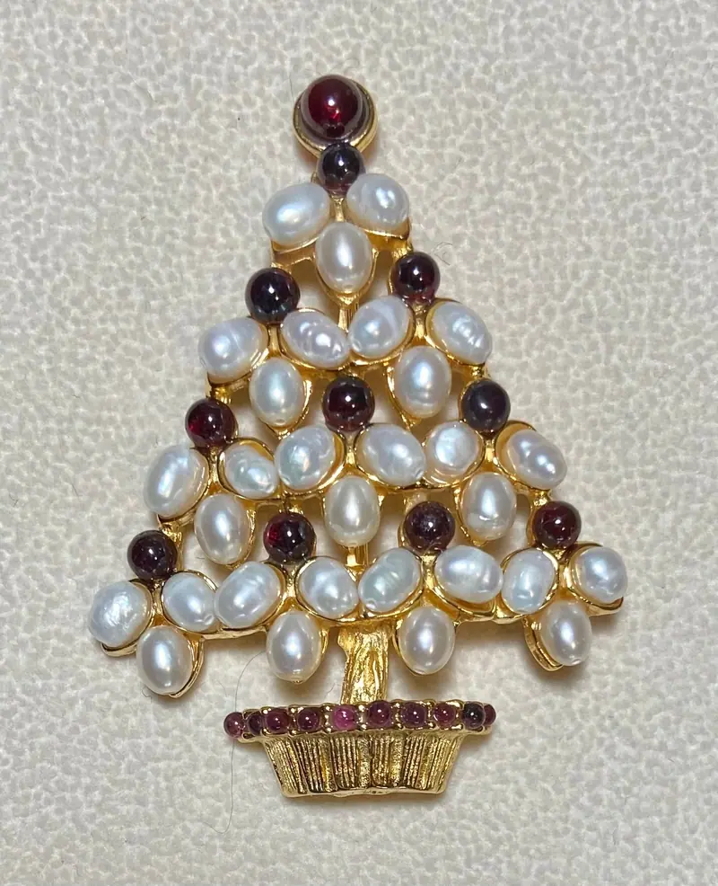 Christmas Tree Brooch — Pearl, Garnet, Peridot