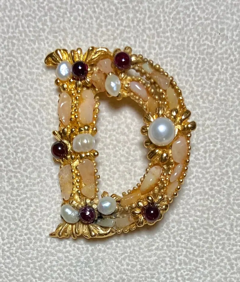"D" Initial Brooch — Howlite, Garnet, Pearl