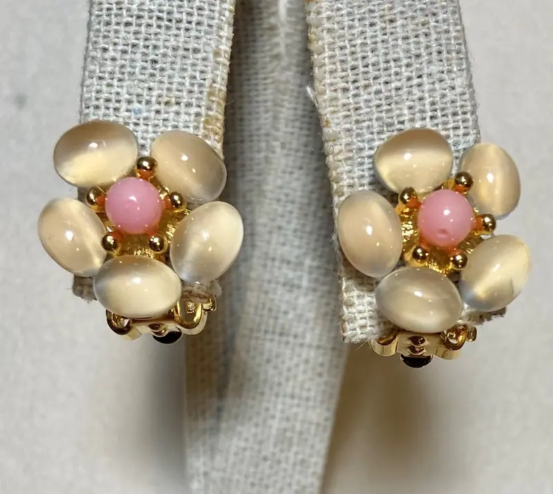 Swoboda Earrings — Moonstone, Coral (2)